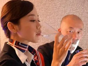 Cậu con trai và chuyện tình với bạn thân của mẹ