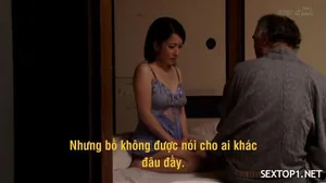 Tôi xoa ngực cô ấy, lắng nghe cô ấy hát, rồi tôi lột đồ cô ấy ra và bắt đầu quan hệ tình dục với cô ấy…